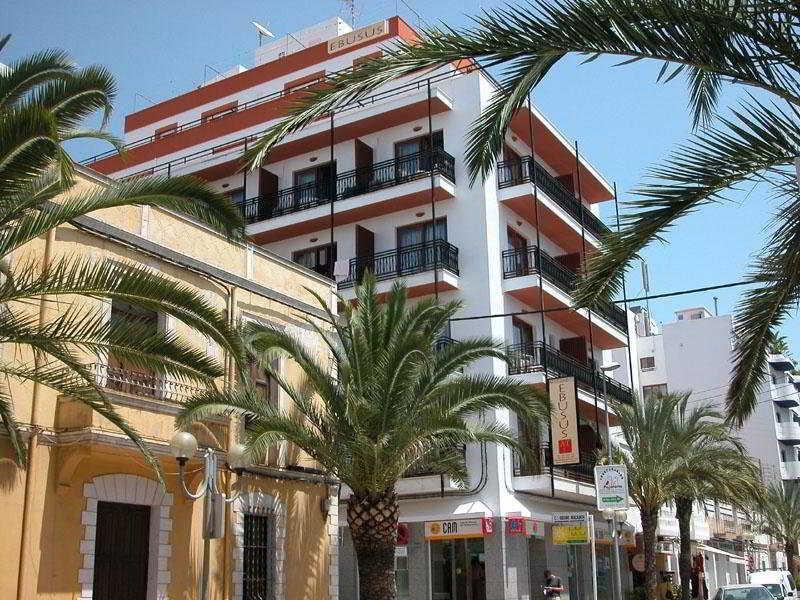 Apartamentos Ebusus Santa Eularia des Riu Esterno foto