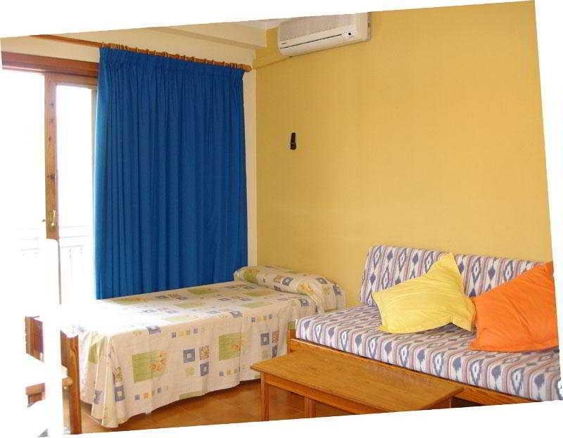 Apartamentos Ebusus Santa Eularia des Riu Esterno foto