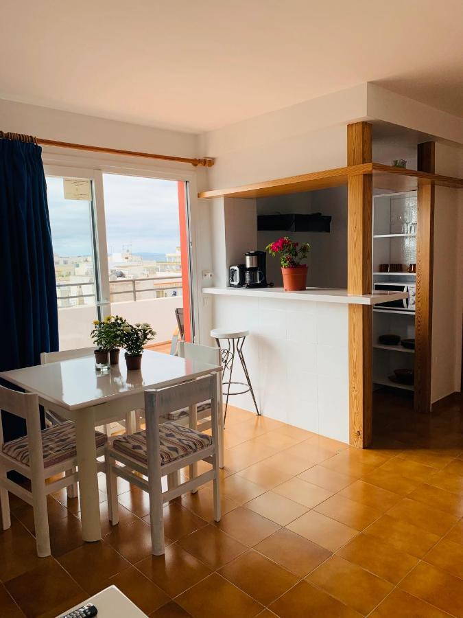 Apartamentos Ebusus Santa Eularia des Riu Esterno foto