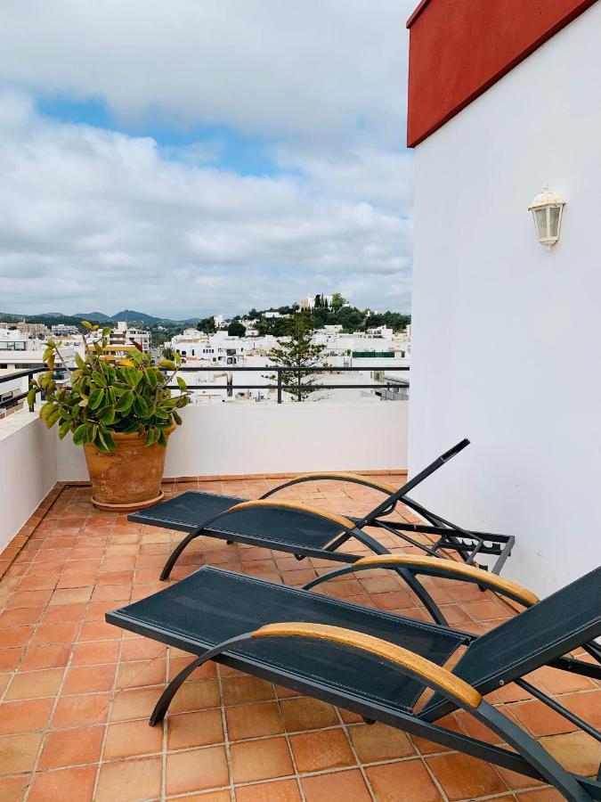 Apartamentos Ebusus Santa Eularia des Riu Esterno foto