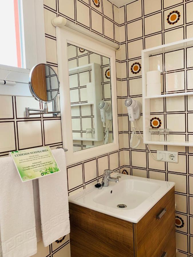 Apartamentos Ebusus Santa Eularia des Riu Esterno foto